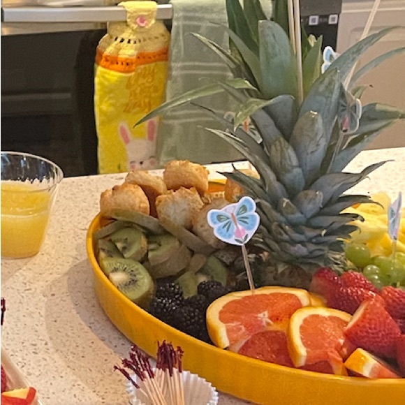 🥕🌷🌼Spring Collection of Metal Cookie or Fruit Cutters - Picture 3 of 10